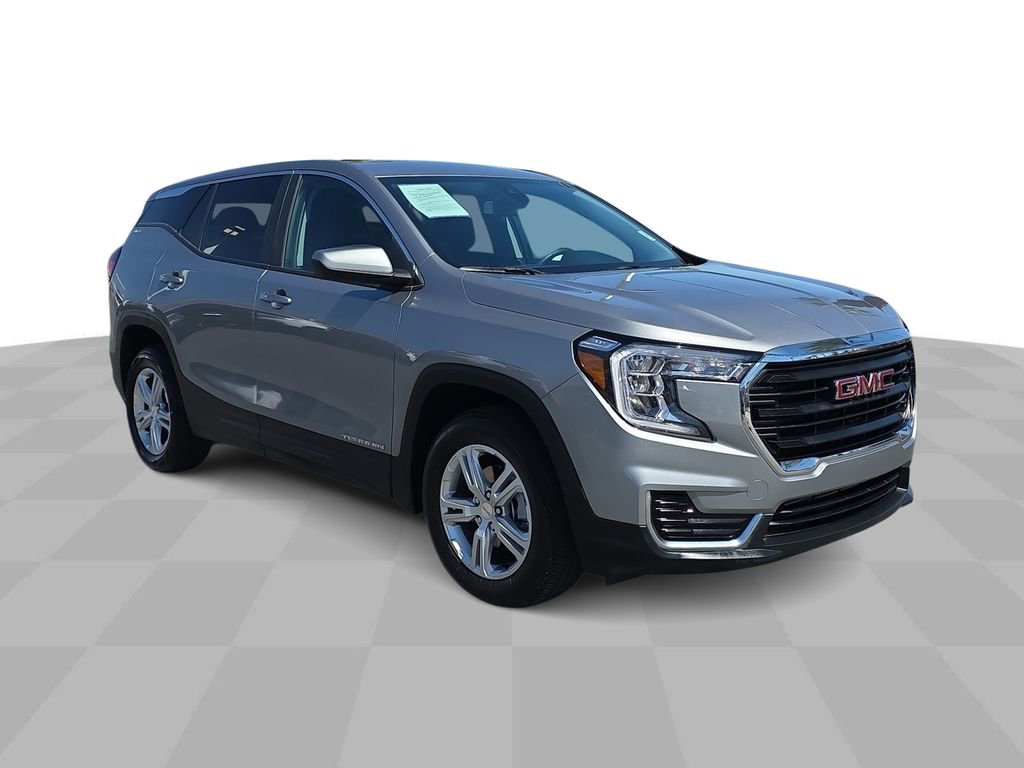 Used 2024 GMC Terrain SLE image 2