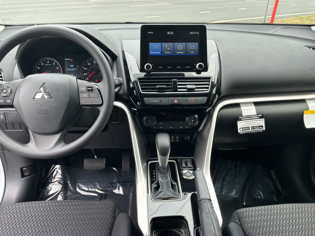 New 2025 Mitsubishi Eclipse Cross LE AWD/4WD image 10