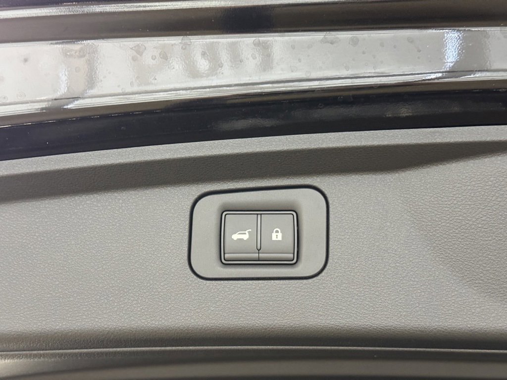 New 2025 Nissan Armada Platinum Reserve image 24