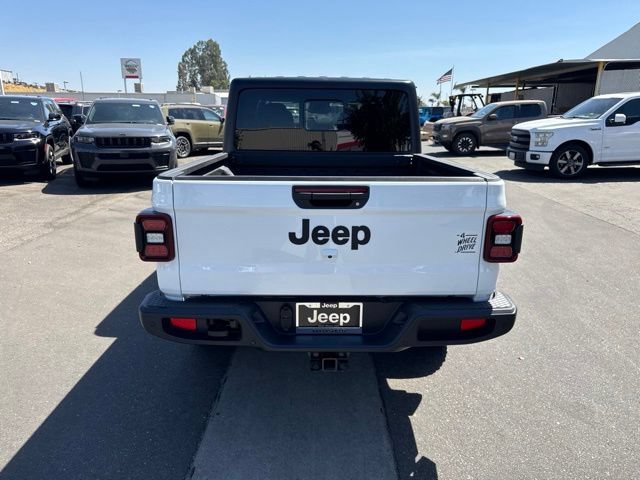 New 2026 Jeep Gladiator Overland AWD/4WD image 4