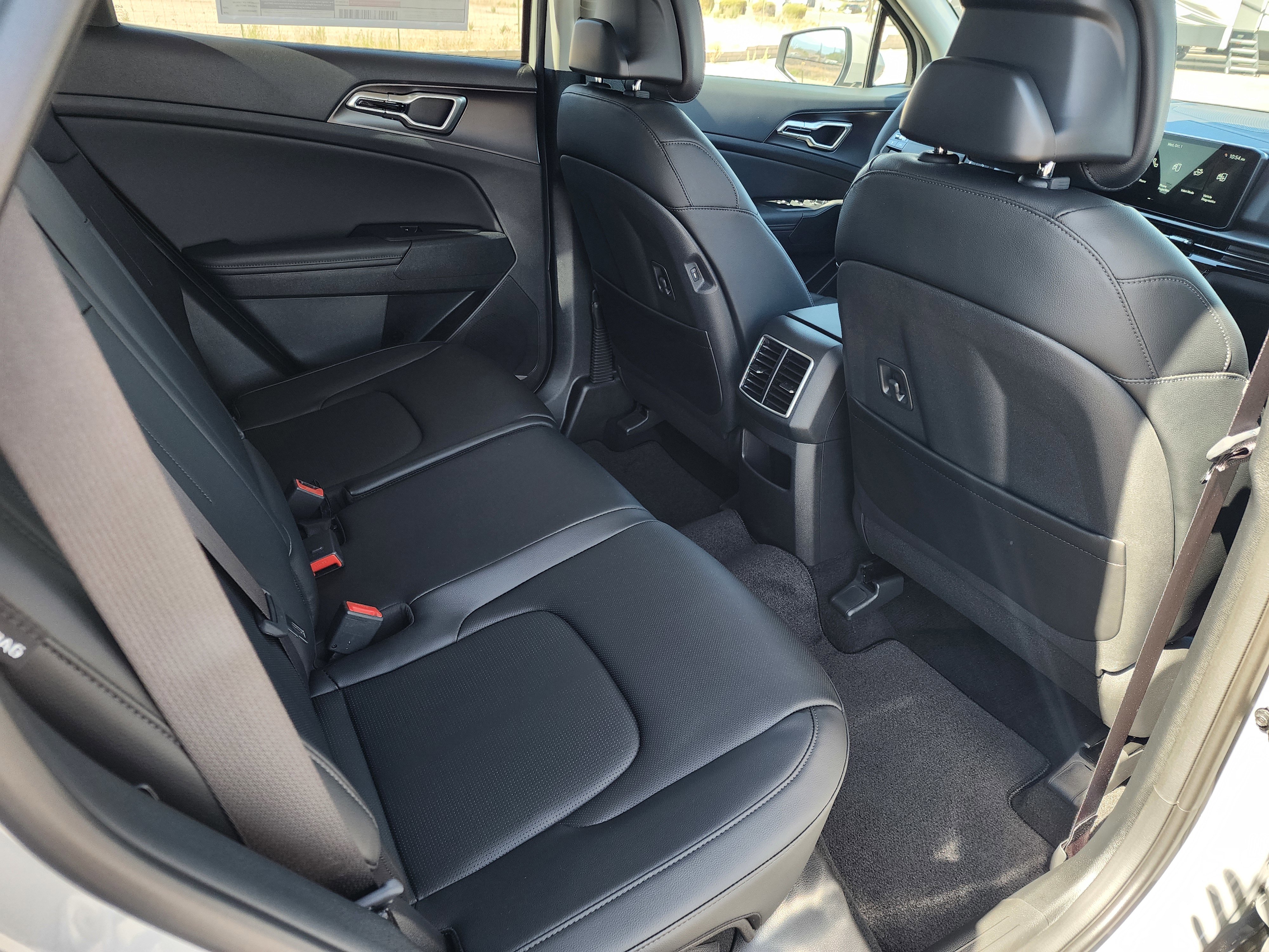 New 2026 Kia Sportage EX image 11