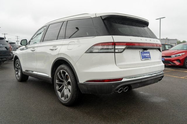 Used 2025 Lincoln Aviator Reserve w/ Illumination Package AWD/4WD image 8