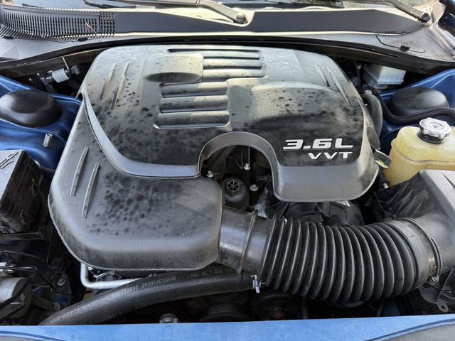 Used 2022 Chrysler 300 Touring w/ Sport Appearance Package RWD image 31