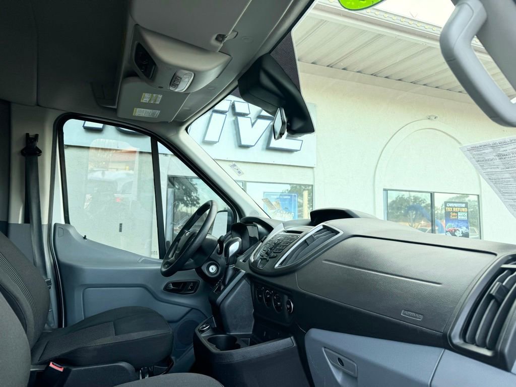 Used 2018 Ford Transit 350 XLT image 22