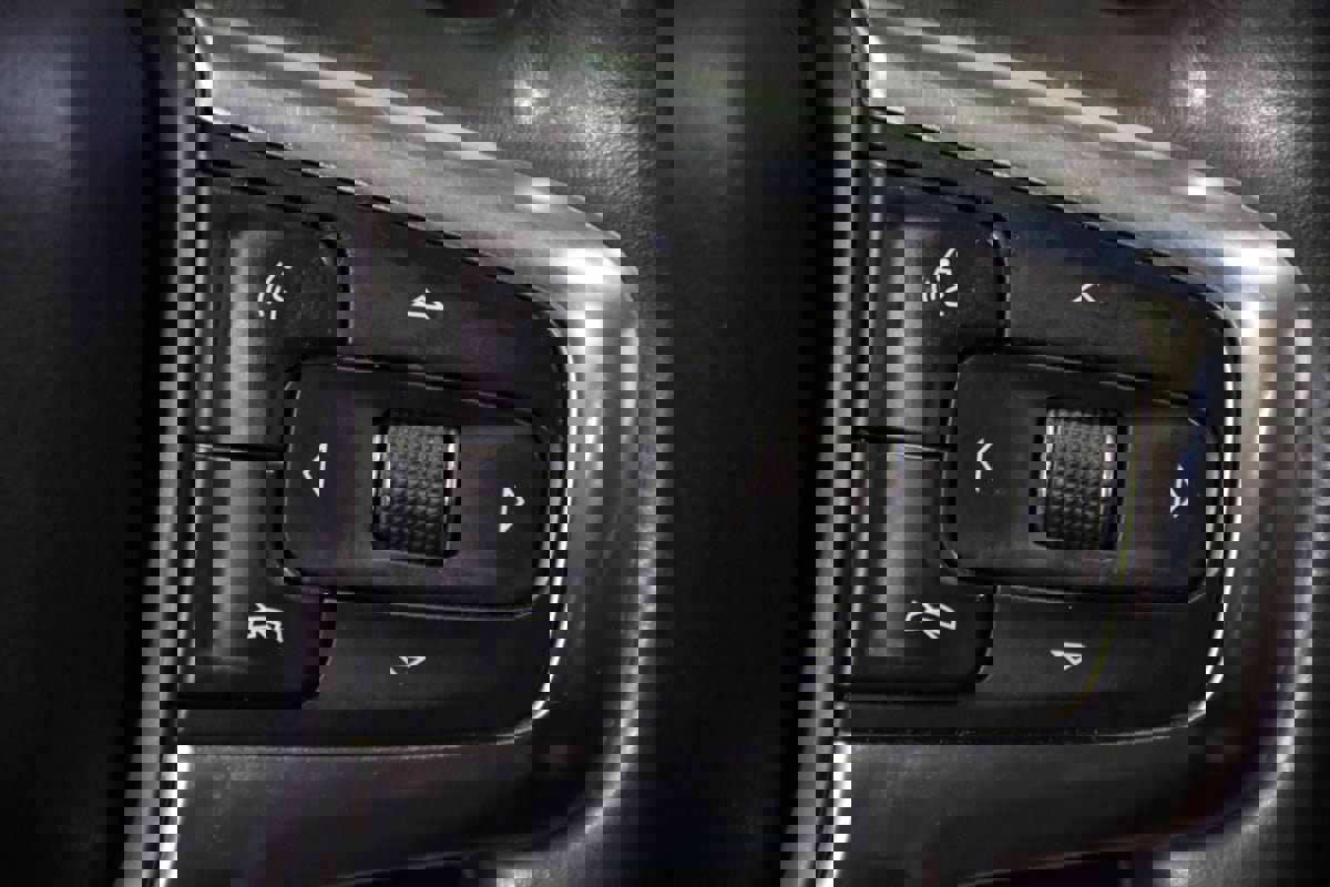 Used 2020 Chevrolet Blazer Premier w/ LPO, Floor Liner Package image 16