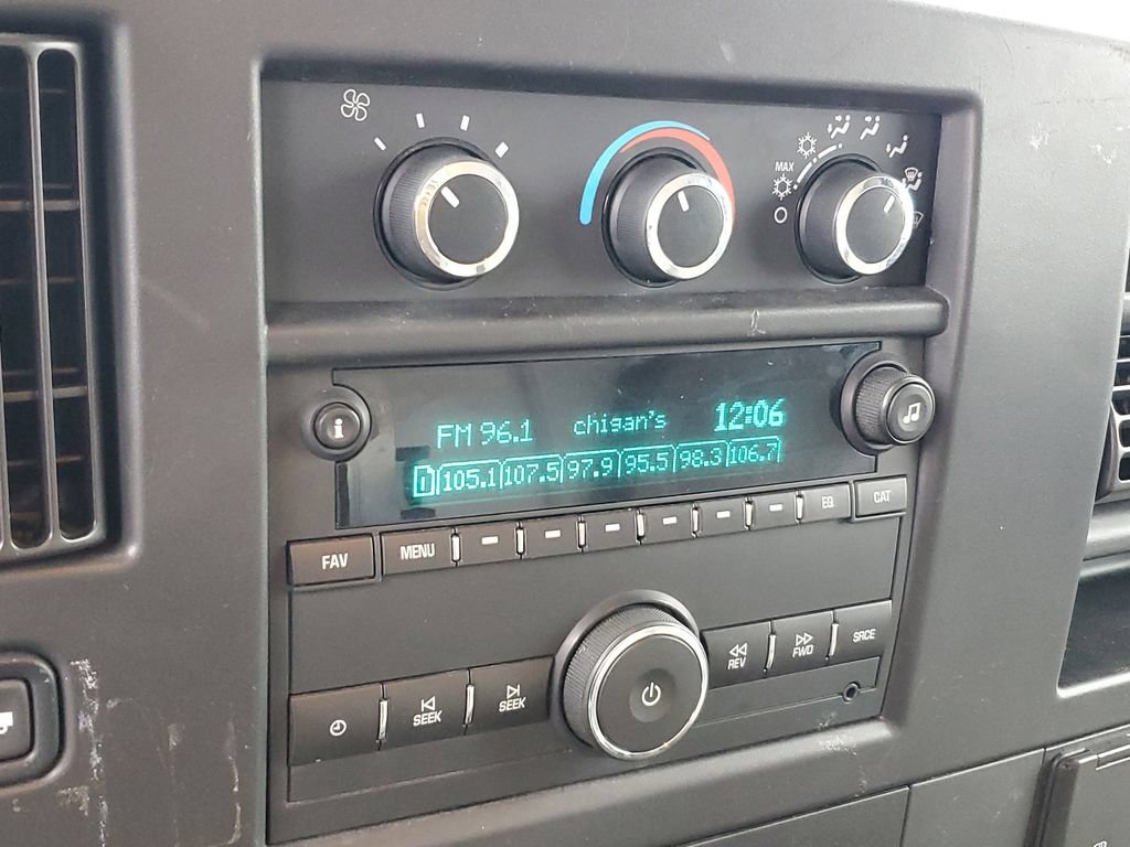 Used 2019 Chevrolet Express 3500 w/ Power Convenience Package RWD image 17