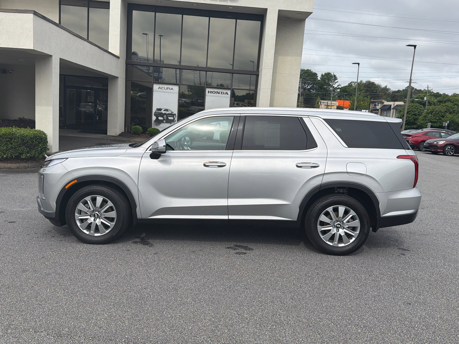 Used 2024 Hyundai Palisade SEL FWD image 8