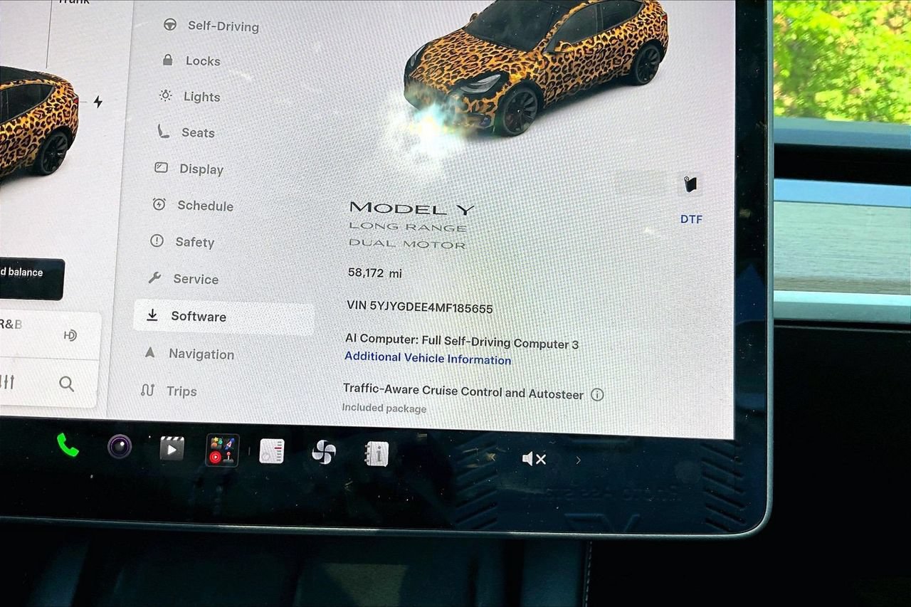 Used 2021 Tesla Model Y Long Range AWD/4WD image 10