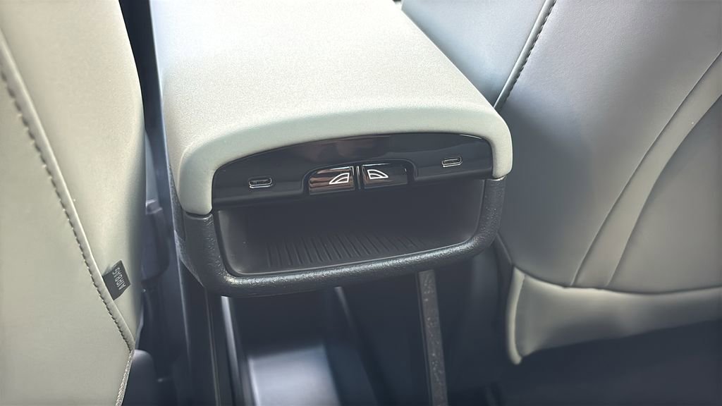 New 2026 Volvo EX30 Plus w/ Climate Package AWD/4WD image 9