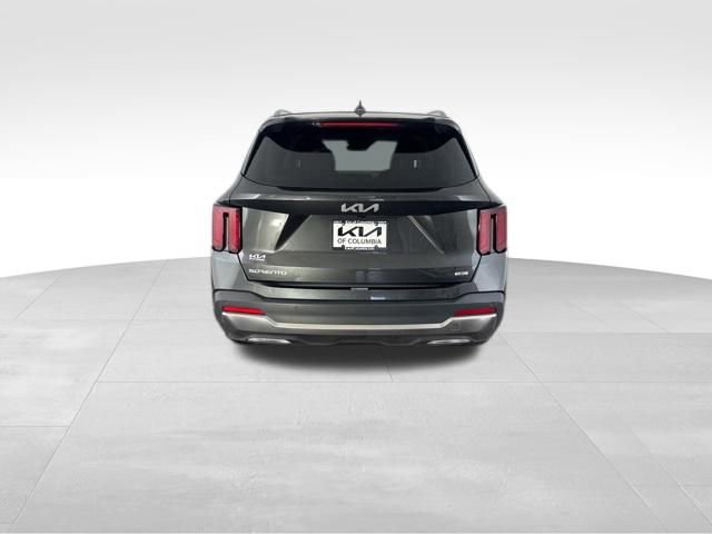 Certified 2025 Kia Sorento EX image 8
