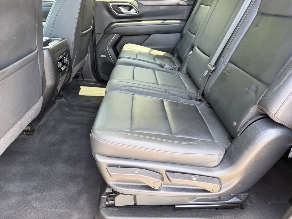 Used 2023 Chevrolet Suburban LT AWD/4WD image 13
