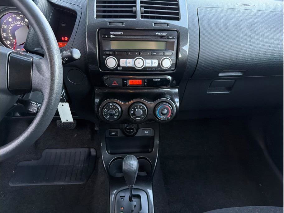 Used 2009 Scion xD image 17