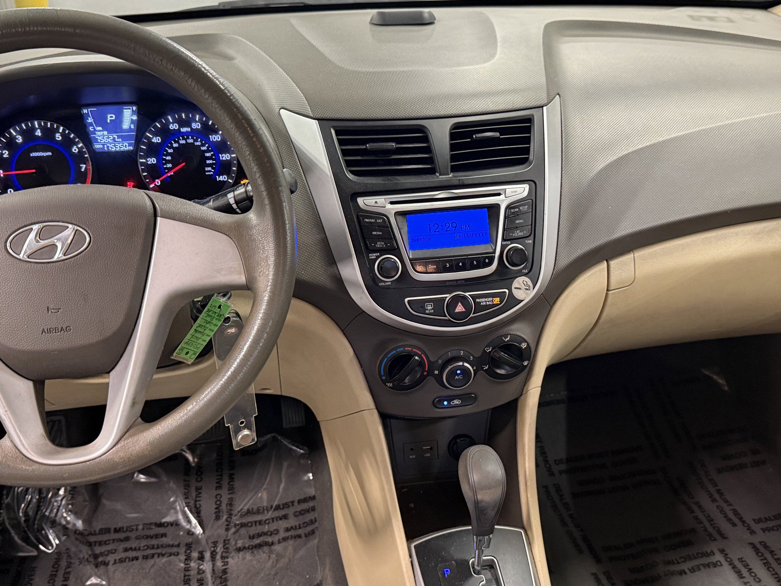 Used 2014 Hyundai Accent GLS FWD image 16