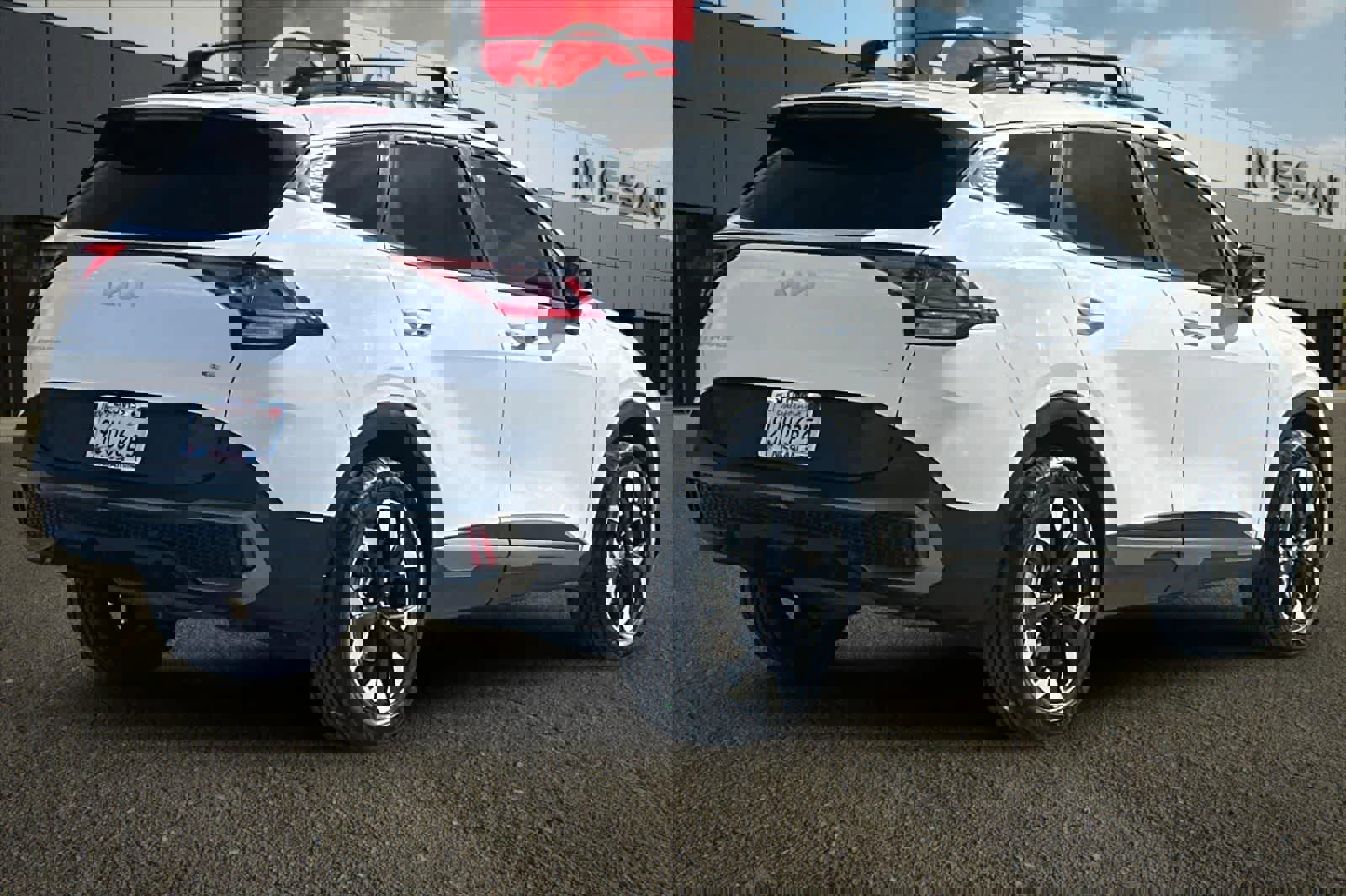 Used 2024 Kia Sportage X-Line w/ X-Line Premium Package image 3