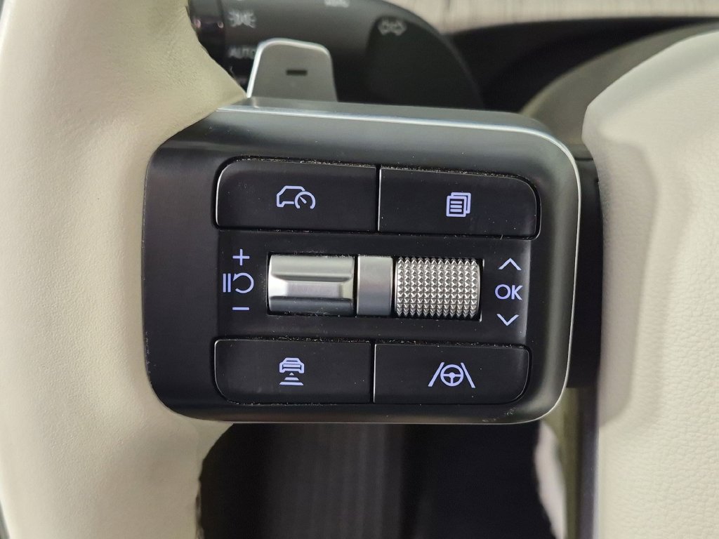 Used 2024 Hyundai Santa Fe Calligraphy FWD image 18