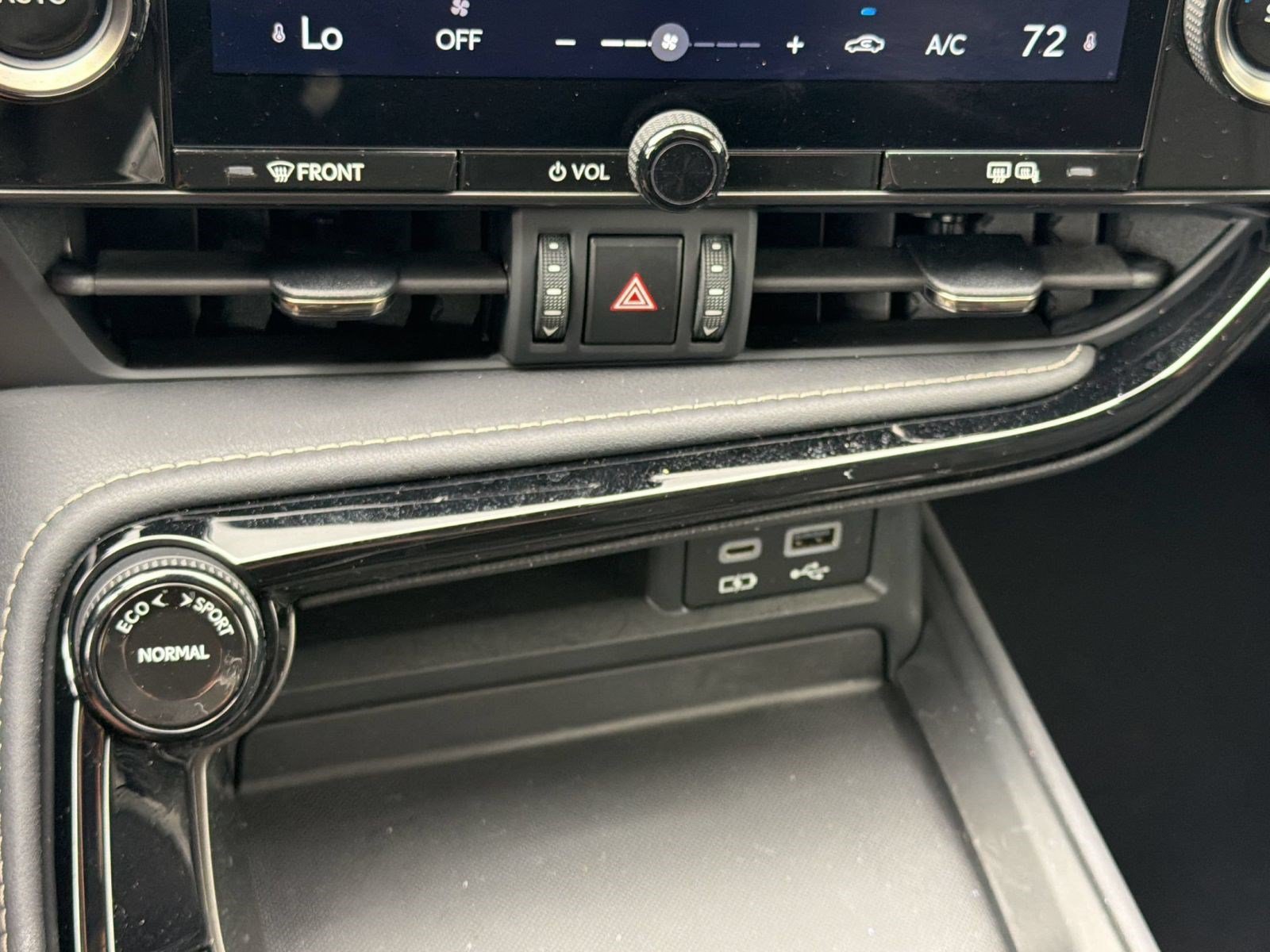 Used 2022 Lexus NX 250 FWD w/ Towing Package (2000 Lbs) image 19