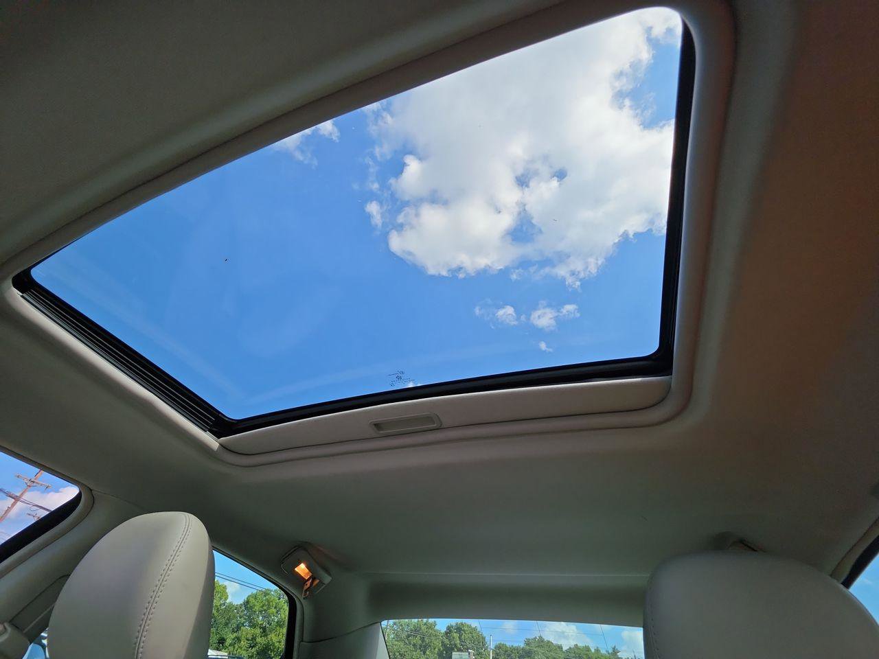 Used 2006 Chrysler 300 C w/ Navigation & Sound Group II image 27