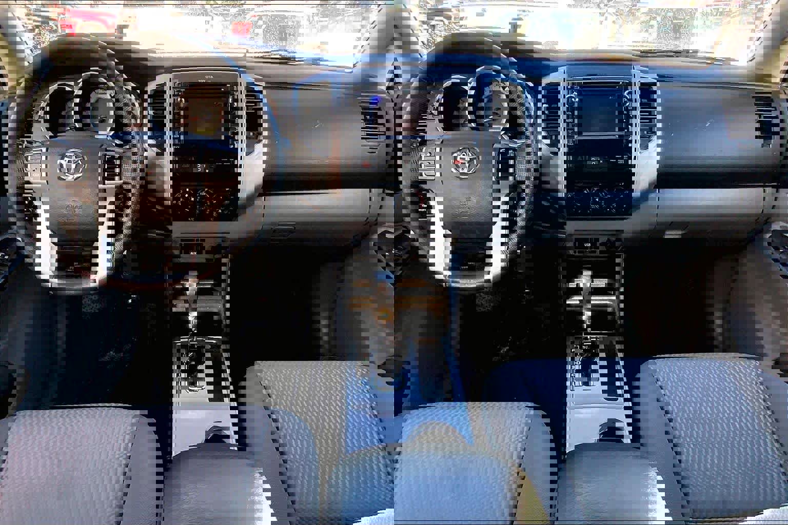 Used 2013 Toyota Tacoma PreRunner image 15