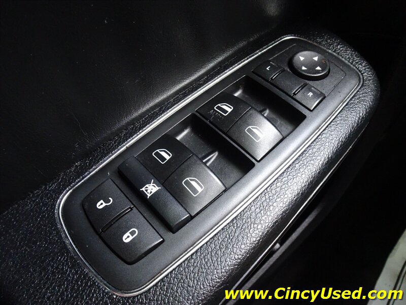Used 2015 Chrysler 300 S AWD/4WD image 25