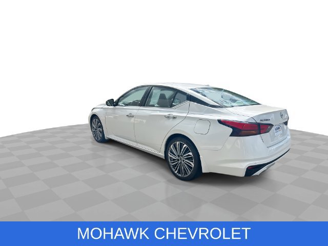 Used 2024 Nissan Altima 2.5 SL FWD image 6