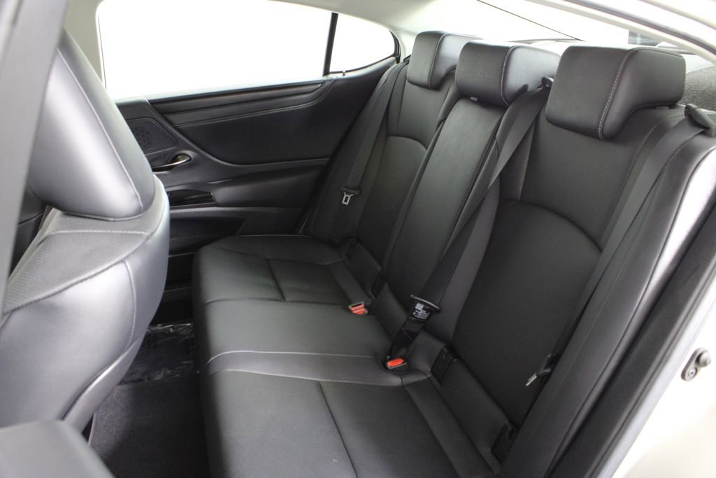 Used 2023 Lexus ES 250 w/ Premium Package image 19