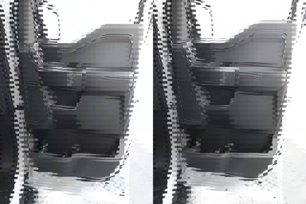 Used 2022 Ford F150 XLT w/ Equipment Group 302A High image 29