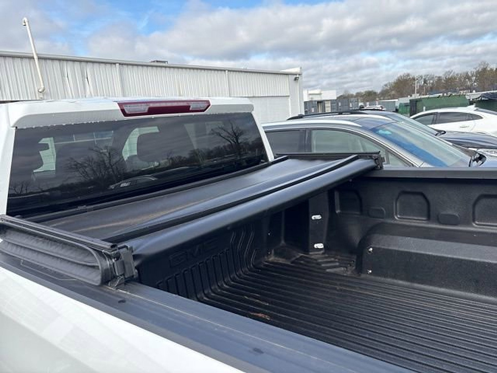 Certified 2024 GMC Sierra 1500 Elevation image 3