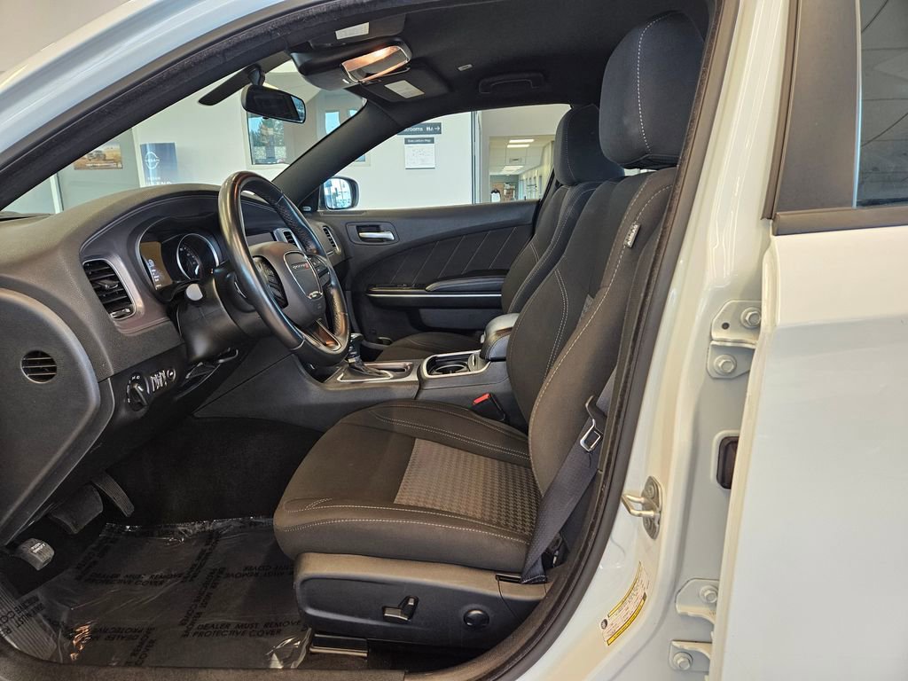 Used 2023 Dodge Charger SXT image 14