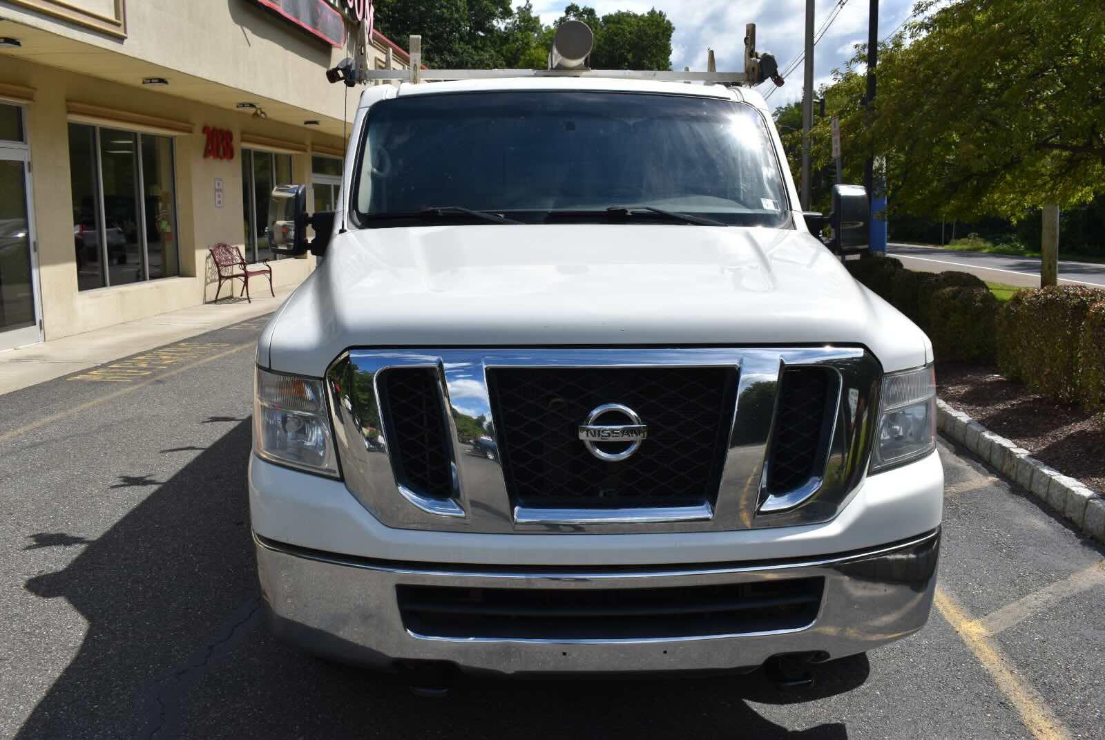 Used 2017 Nissan NV 3500 SL w/ Technology Package RWD image 9