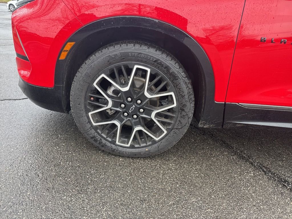 Used 2023 Chevrolet Blazer RS w/ Driver Confidence II Package image 9