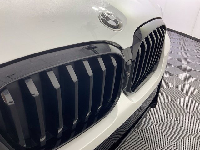 Certified 2023 BMW X3 xDrive30i w/ M Sport Package AWD/4WD image 9