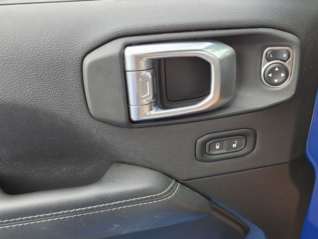 Used 2023 Jeep Gladiator Overland AWD/4WD image 28