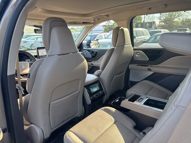 Used 2020 Lincoln Aviator Reserve w/ Equipment Group 202A AWD/4WD image 11
