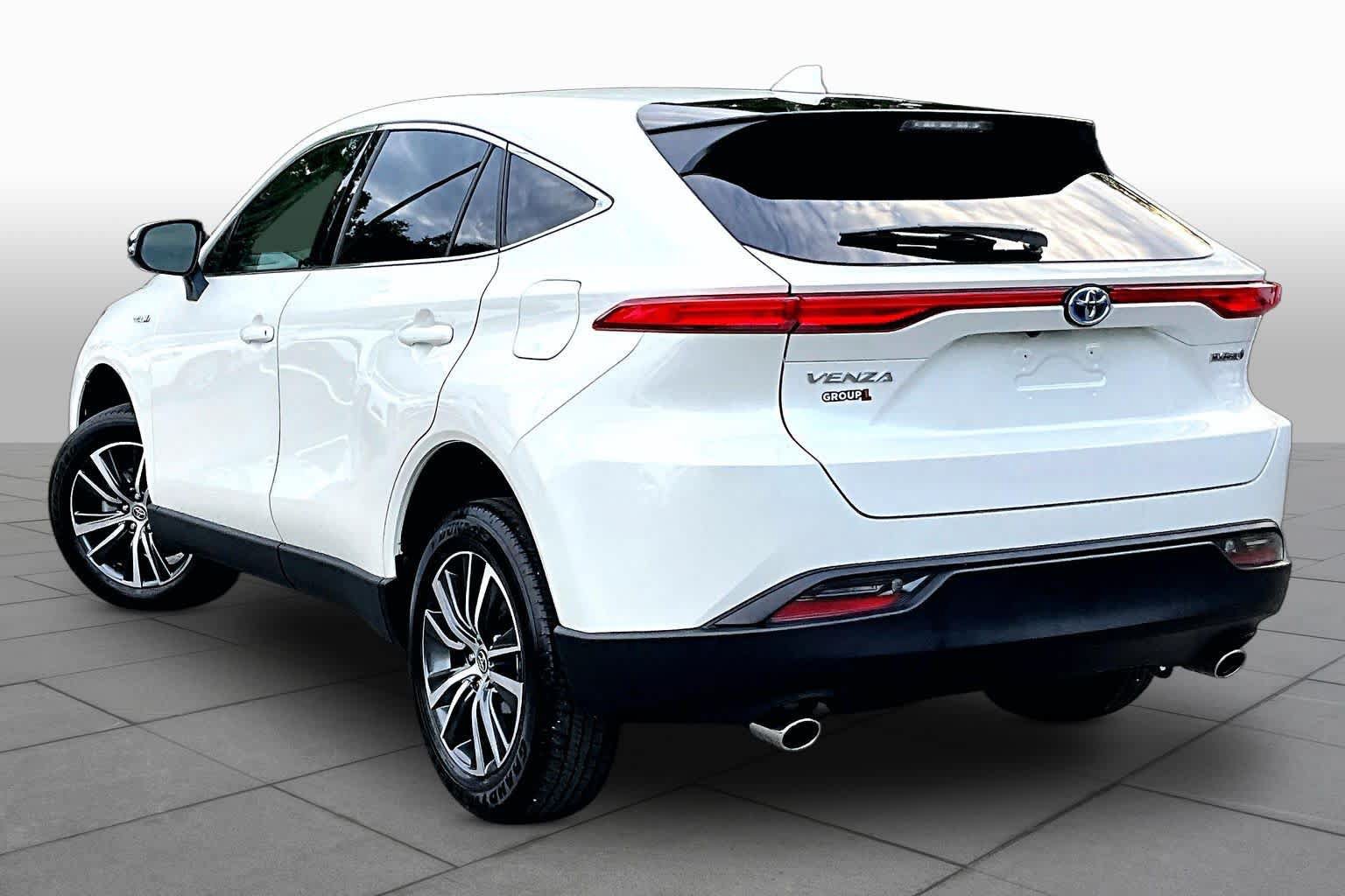 Used 2021 Toyota Venza AWD/4WD image 12