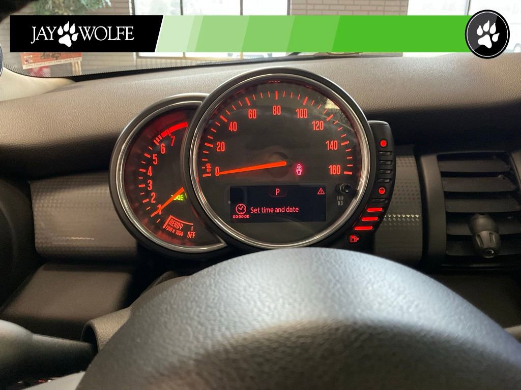 Used 2015 MINI Cooper 2-Door Hardtop image 14