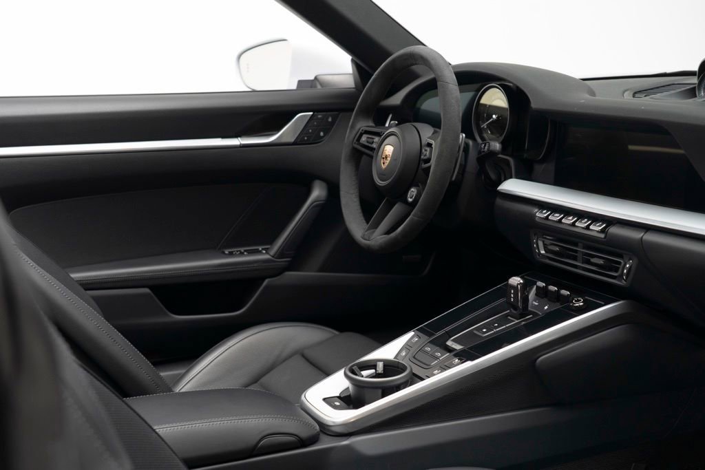 Used 2024 Porsche 911 Targa 4S w/ Premium Package image 43