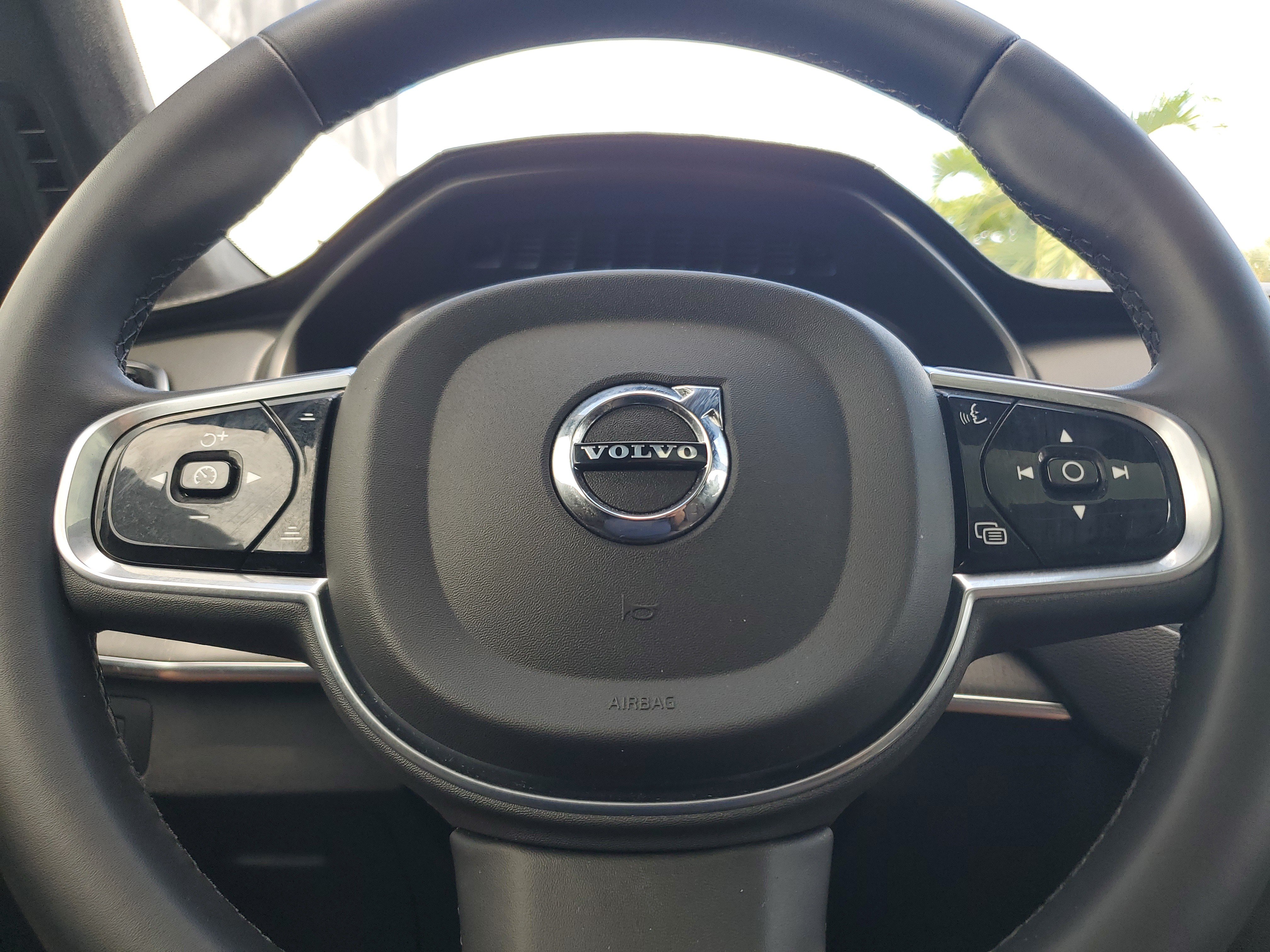 Used 2023 Volvo XC90 T8 Ultimate AWD/4WD image 22
