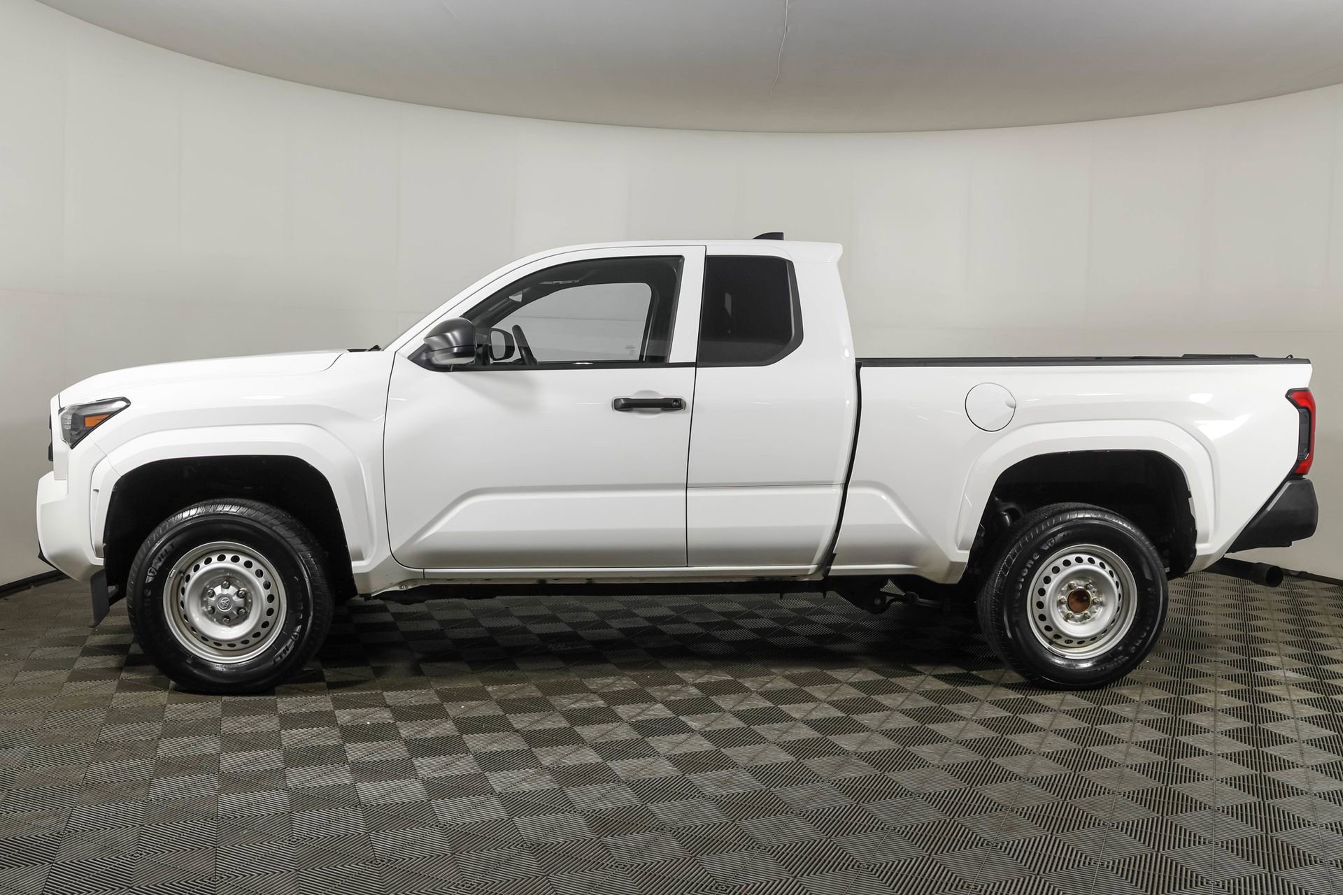 Used 2024 Toyota Tacoma SR RWD image 19