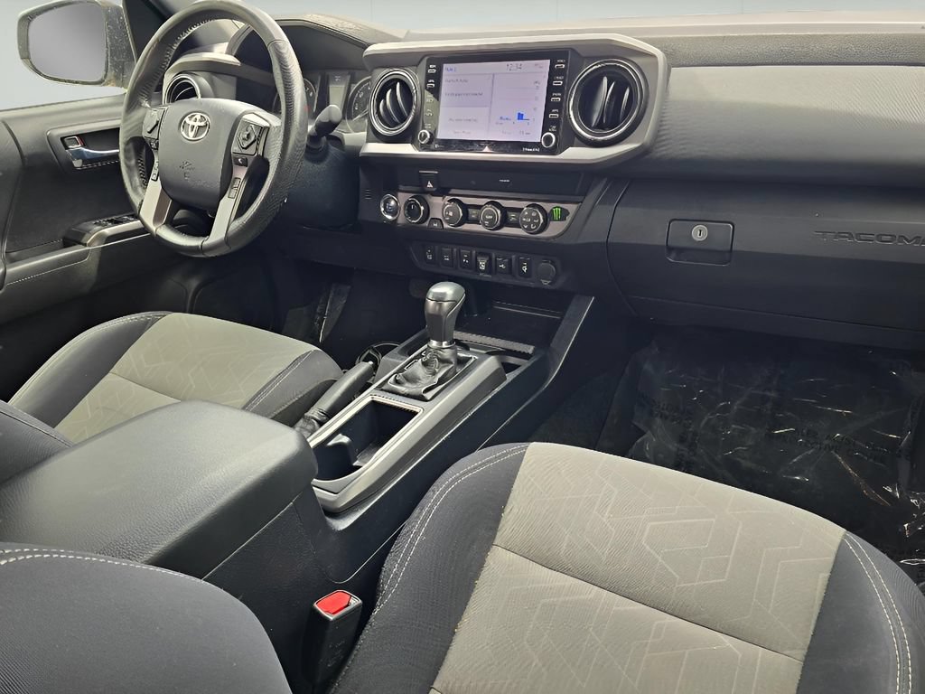 Used 2020 Toyota Tacoma TRD Sport w/ Technology Package AWD/4WD image 13