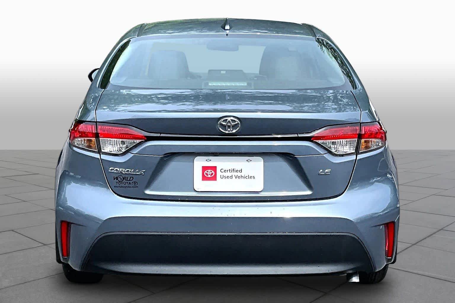 Used 2025 Toyota Corolla LE FWD image 5
