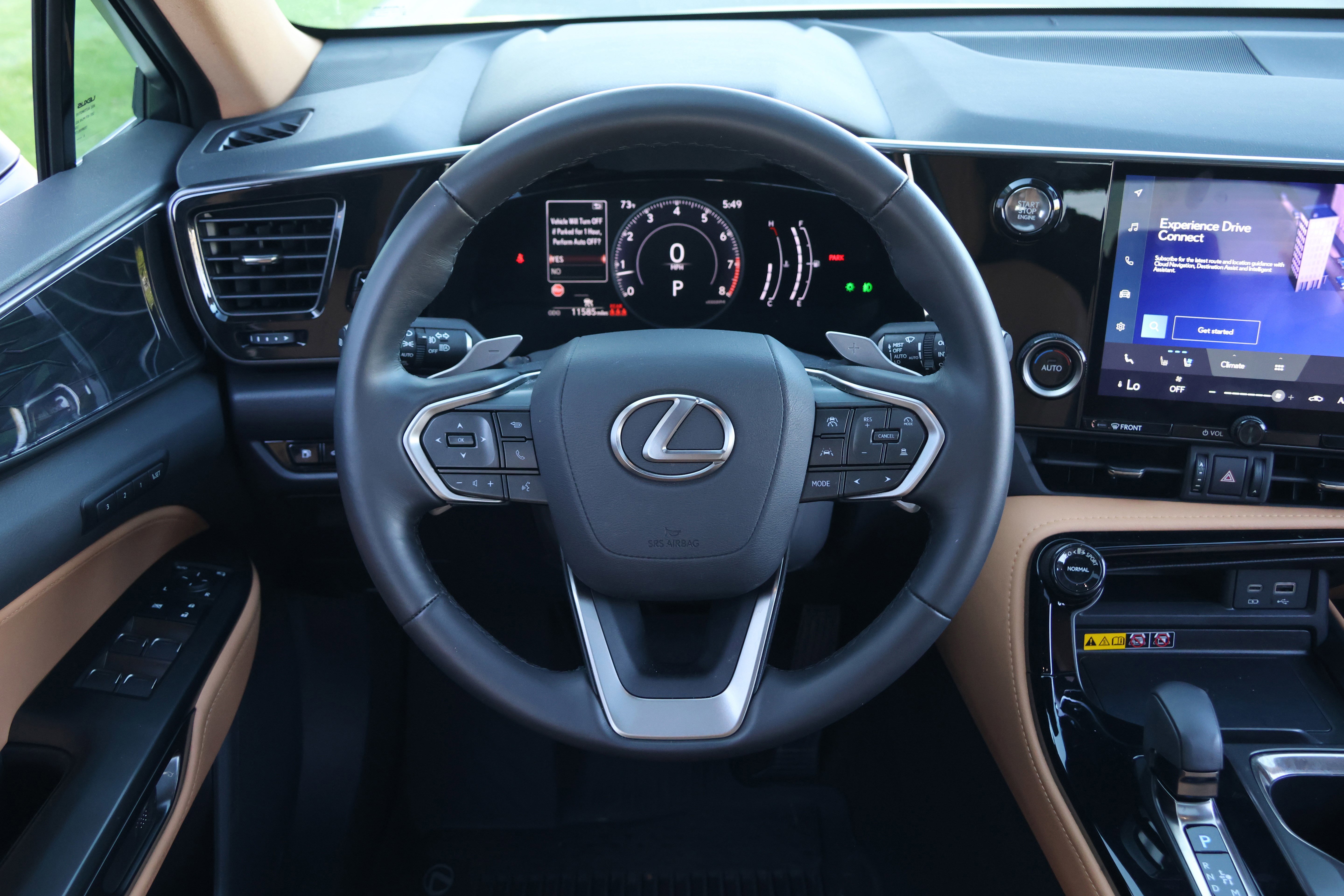 Used 2025 Lexus NX 250 FWD w/ Towing Package (2000 Lbs) image 18