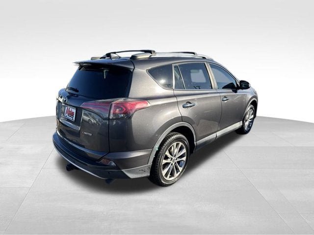 Used 2016 Toyota RAV4 Limited FWD image 4