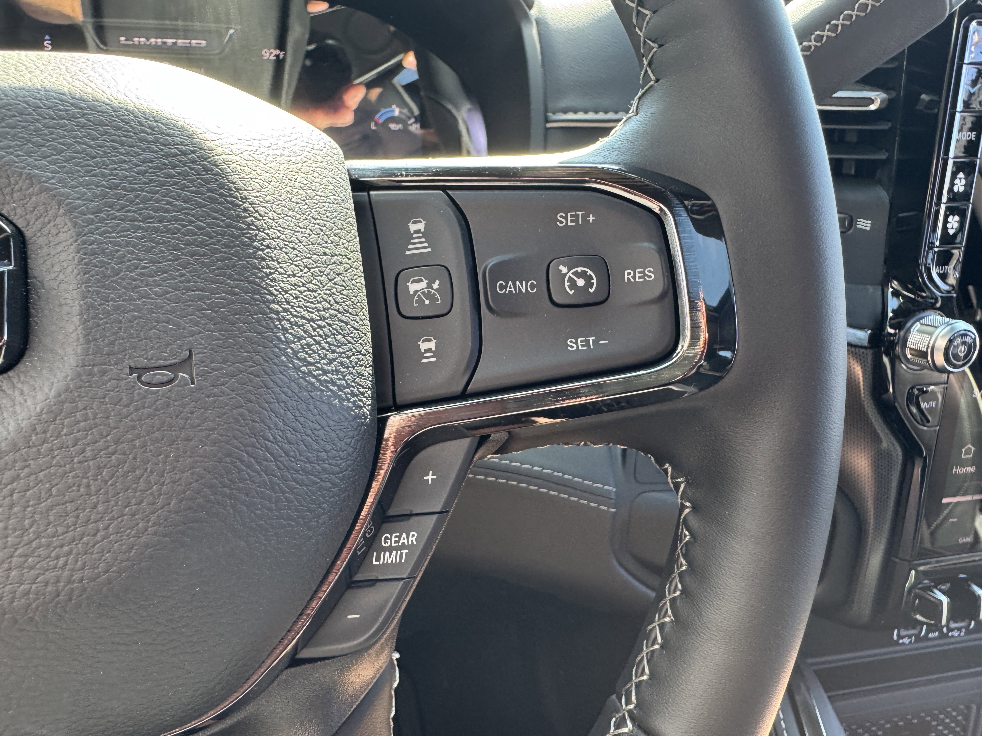 New 2026 RAM 2500 Limited image 38