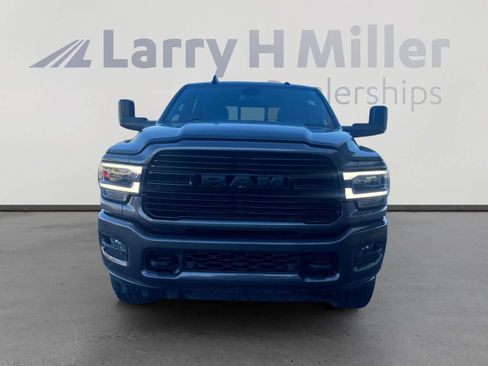 Used 2022 RAM 2500 Laramie w/ Night Edition image 8