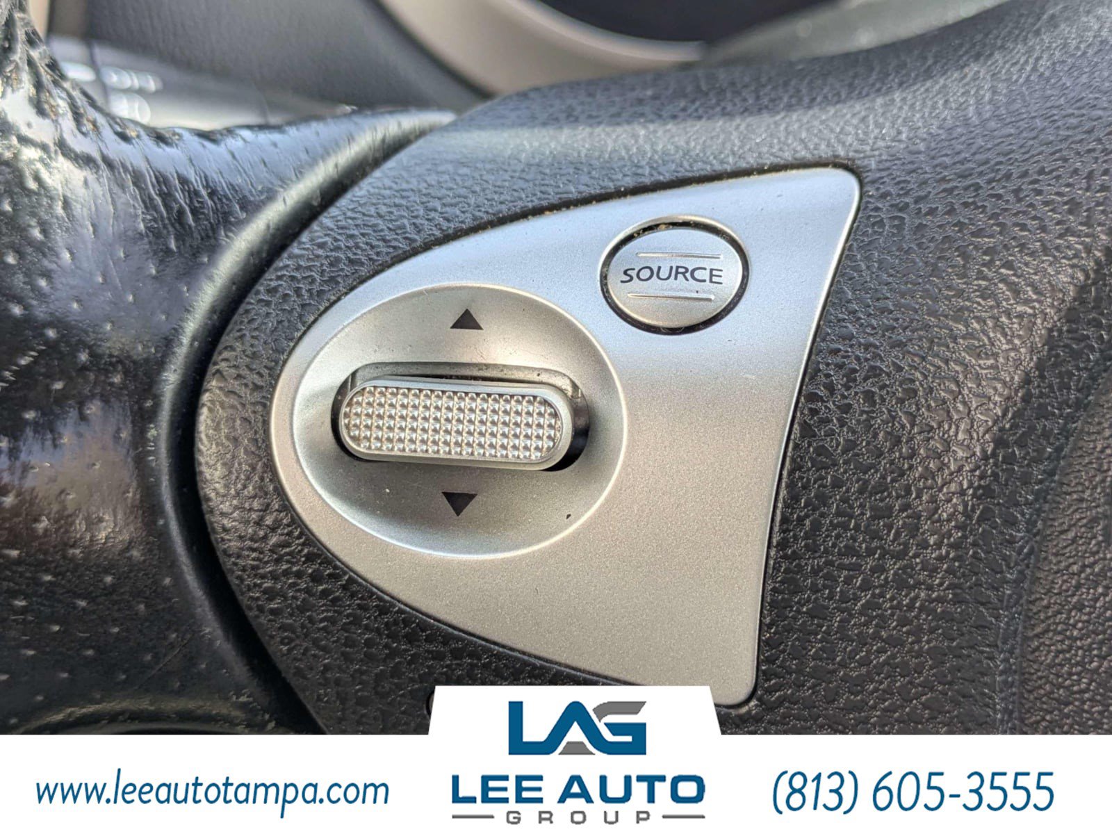 Used 2014 Nissan Juke SL FWD image 22