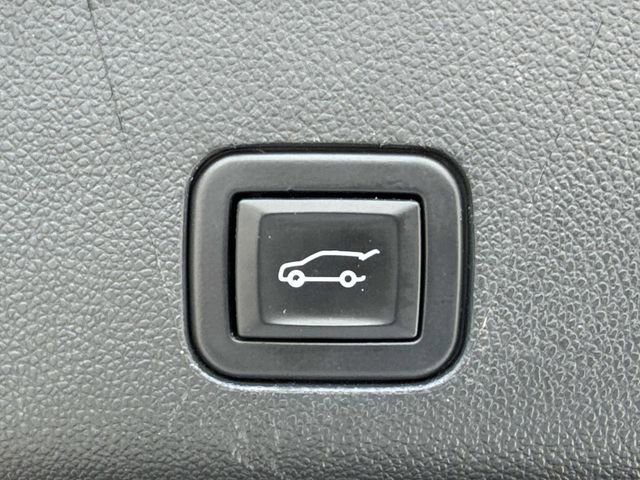 Used 2021 Cadillac Escalade ESV Luxury RWD image 14