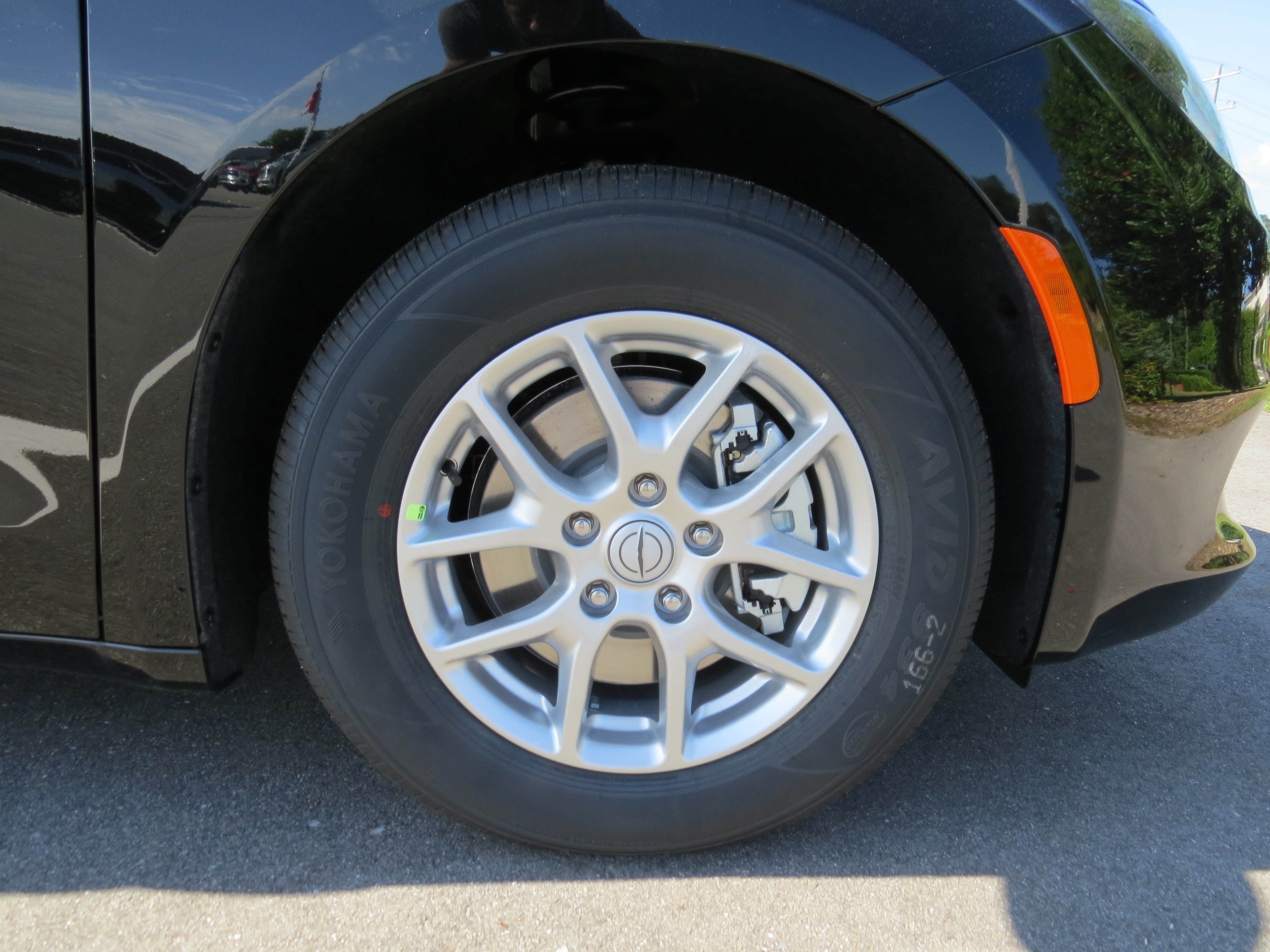 New 2025 Chrysler Voyager LX FWD image 9