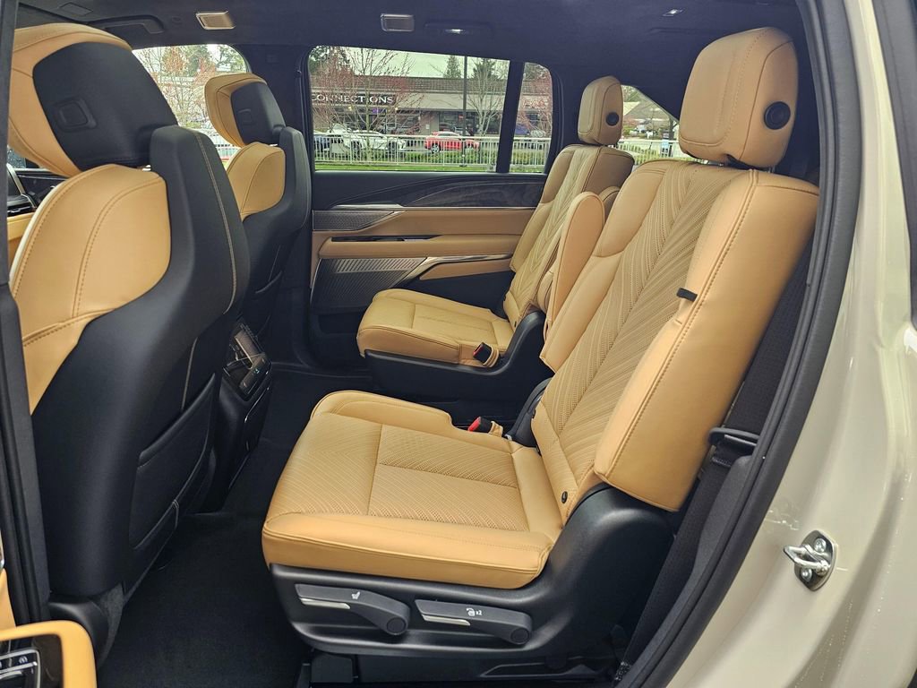 New 2026 Cadillac Escalade IQ Sport 2 w/ LPO, ONYX Package image 17