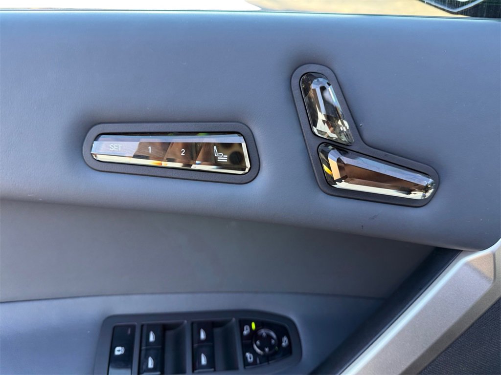 Used 2023 BMW iX xDrive50 w/ Ultimate Package 2 image 10