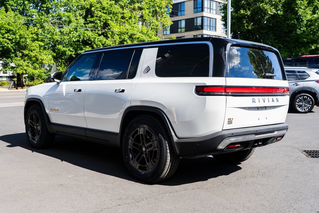 Used 2024 Rivian R1S Adventure AWD/4WD image 4